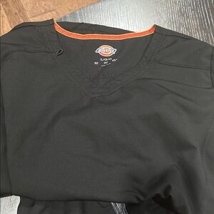 Dickies Black V-Neck Scrub Top and Pant Set! Gently used.